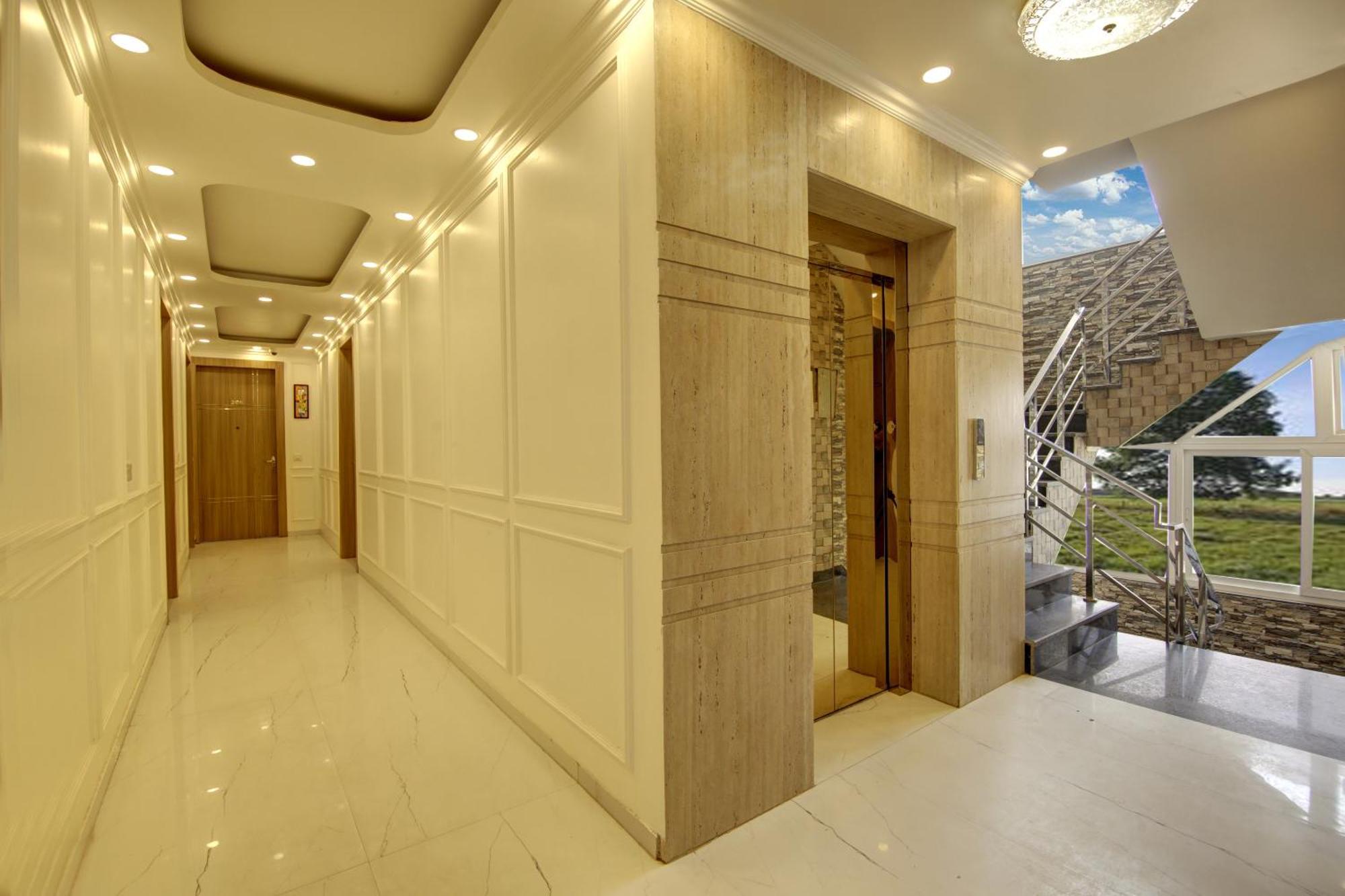 Anandam Club House Lejlighedshotel Gurgaon Eksteriør billede